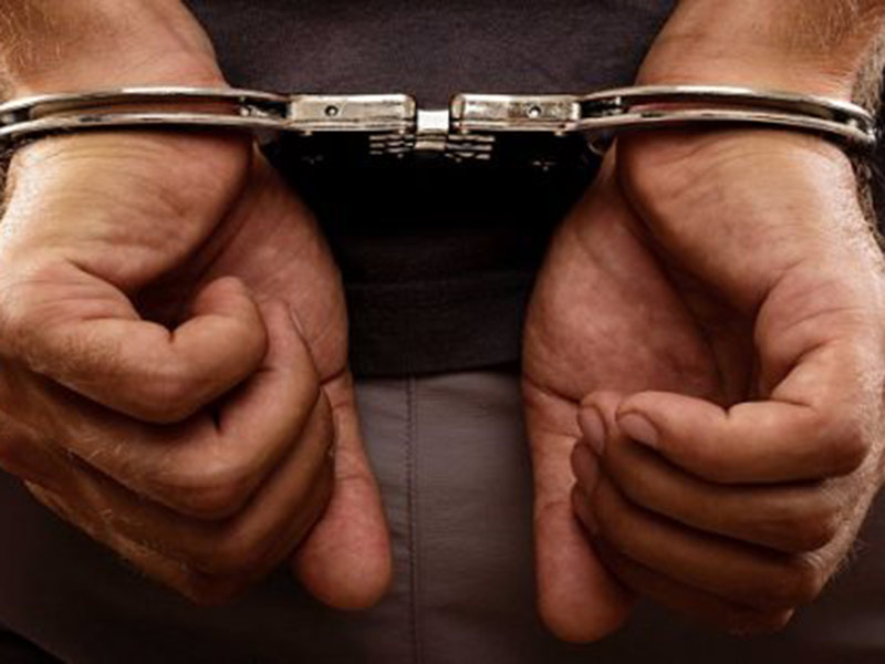 اضغط لمشاهدة الفيديو: القبض على سعودي عذب كلبًا بسحله بالسيارة